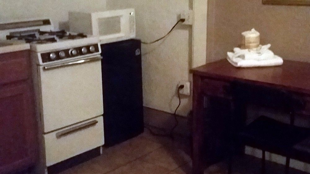 モントレー イン ホテル ロサンゼルス エクステリア 写真